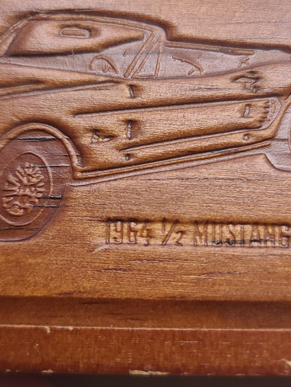 Vintage Relic 1964 1/2 Ford Mustang Wrist Watch In Collector Wooden Box - Picture 3 of 8